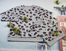 Load image into Gallery viewer, Mommy And Me Leopard Print Matching Sweatshirts
